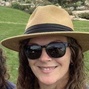 Meet your Posher, Catherine